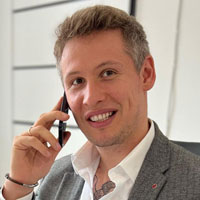 Krzysztof Eisenbeis InstallHero